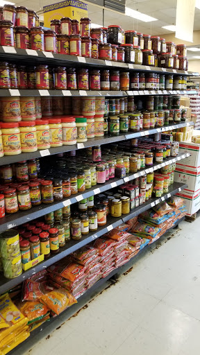 Grocery Store «Halal Import Food Market», reviews and photos, 701 E Pioneer Pkwy, Arlington, TX 76010, USA