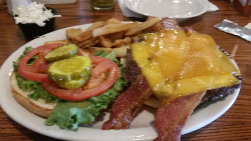 American Restaurant «Cracker Barrel Old Country Store», reviews and photos, 4001 S Frontage Rd, Vicksburg, MS 39180, USA