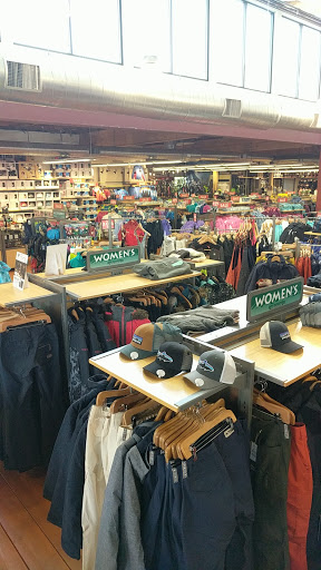 Sporting Goods Store «Any Mountain - Corte Madera», reviews and photos, 71 Tamal Vista Blvd, Corte Madera, CA 94925, USA