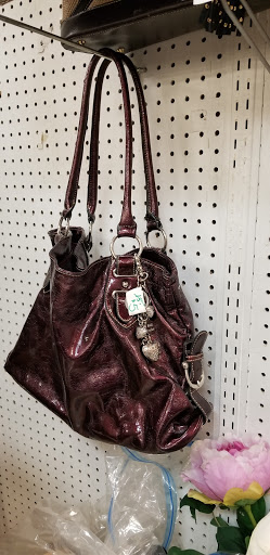 Shopping Mall «Sun-Vet Mall», reviews and photos, 5801 Sunrise Hwy, Holbrook, NY 11741, USA