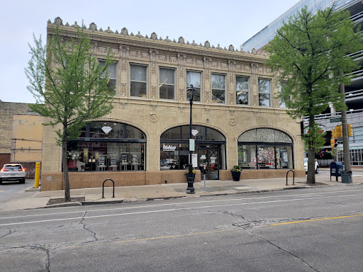 Jewelry Store «Kesslers Diamonds», reviews and photos, 450 E Mason St, Milwaukee, WI 53202, USA