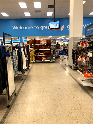 Clothing Store «Ross Dress for Less», reviews and photos, 2 Miracle Mile, Coral Gables, FL 33134, USA