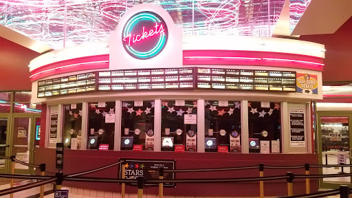 Movie Theater «Regal Cinemas Quaker Crossing 18», reviews and photos, 3450 Amelia Drive, Orchard Park, NY 14127, USA