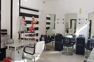 Salon Beauty image