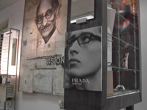 Curtis Chapman IndiVisualEyes, 1200 K St #5, Sacramento, CA 95814, USA, 