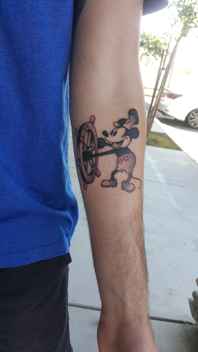 Explore sa tattoo ideas, creative tattoo ideas in Bakersfield, available at CLASSIC STANDARD TATTOO CO.