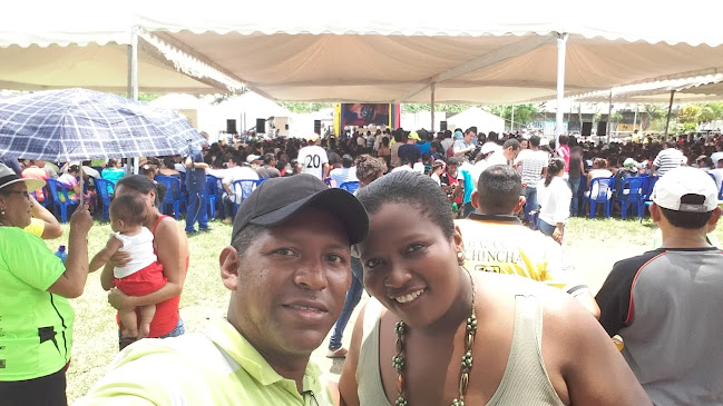 Opinii despre Unidad Educativa Fiscal Mixta "3 De Julio" în Quinindé - Escuela