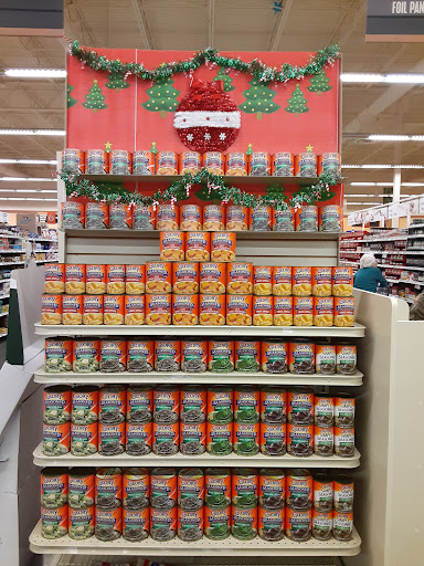 Grocery Store «Fort Campbell Commissary», reviews and photos, 2606 Indiana Ave, Fort Campbell, TN 42223, USA