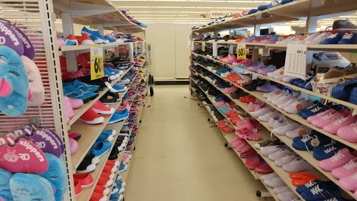 Home Goods Store «Shopko Hometown Imlay City», reviews and photos, 1995 S Cedar St, Imlay City, MI 48444, USA