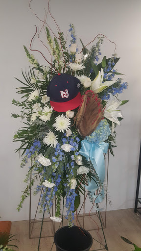 Florist «Finer Flowers», reviews and photos, 645 E Landis Ave, Vineland, NJ 08360, USA