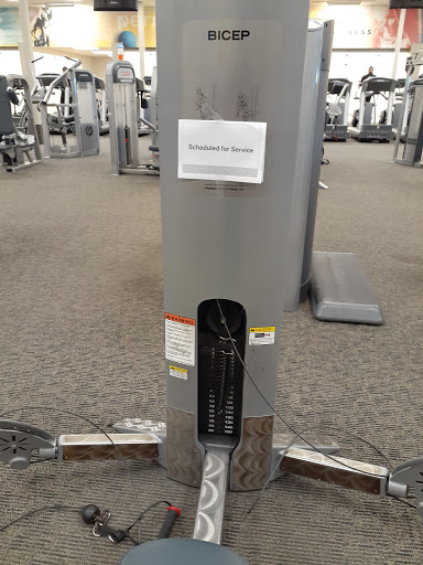 Gym «LA Fitness», reviews and photos, 7650 S Barrington Rd, Hanover Park, IL 60133, USA