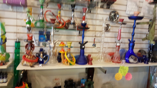 Tobacco Shop «Little Canada Smoke Shop & Specialties LLC», reviews and photos, 37 Little Canada Rd E, St Paul, MN 55117, USA