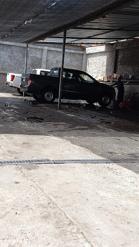 Opiniones de Automotora y Lavado de vehículos ANDROMA AUTOS SPA en La Granja - Servicio de lavado de coches