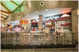 Pizza Hut Sahara Centre Mall image