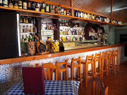 La Chimenea Restaurante - C. Juan de Rihuerga, 29, 29010 Málaga, Spain