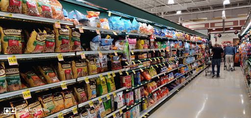 Shopping Mall «Barracks Rd Shopping Center», reviews and photos, 1117 Emmet St N, Charlottesville, VA 22903, USA