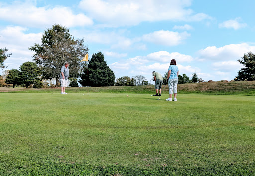 Golf Course «Rolling Turf Golf Course», reviews and photos, 28 Smith Rd, Schwenksville, PA 19473, USA