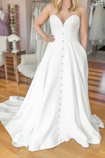 Bridal Shop «Here Comes The Dress», reviews and photos, 850 E 1050 N #101, Chesterton, IN 46304, USA