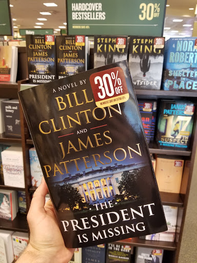 Book Store «Barnes & Noble», reviews and photos, 113 W County Center, Des Peres, MO 63131, USA