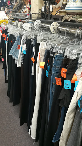 Thrift Store «Arc of Atlantic County», reviews and photos, 6409 Ventnor Ave, Ventnor City, NJ 08406, USA