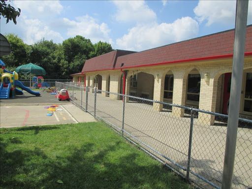 Day Care Center «Shelbyville KinderCare», reviews and photos, 8016 Shelbyville Rd, Louisville, KY 40222, USA