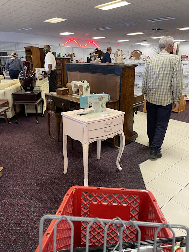 Non-Profit Organization «Salvation Army Family Store», reviews and photos, 9790 Bird Rd, Miami, FL 33165, USA