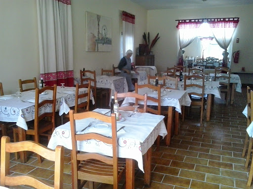 Información y opiniones sobre Café Restaurante "Residencial O Carril" de Sabugal, Portugal