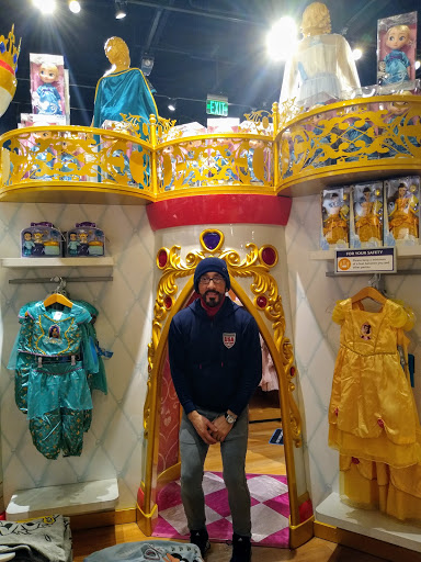 Toy Store «Disney Store», reviews and photos, 587 E Shaw Ave, Fresno, CA 93710, USA