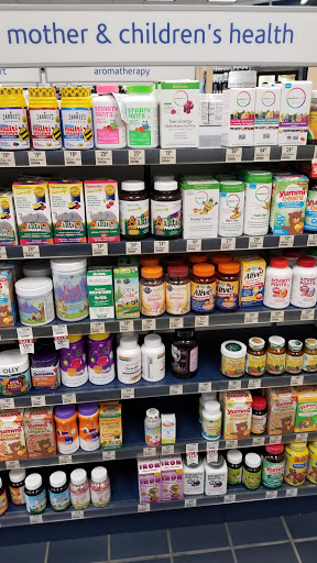 Vitamin & Supplements Store «Vitamin Shoppe», reviews and photos, 2701 SW College Rd, Ocala, FL 34474, USA
