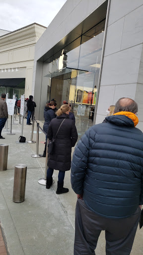 Computer Store «Apple Evergreen Walk», reviews and photos, 401 Evergreen Way, South Windsor, CT 06074, USA