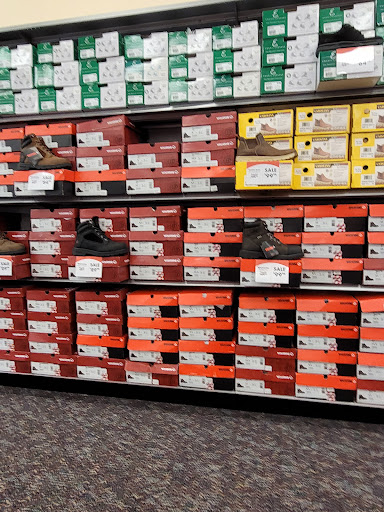 Shoe Store «Shoe Carnival», reviews and photos, 3200 Laclede Station Rd, Maplewood, MO 63143, USA