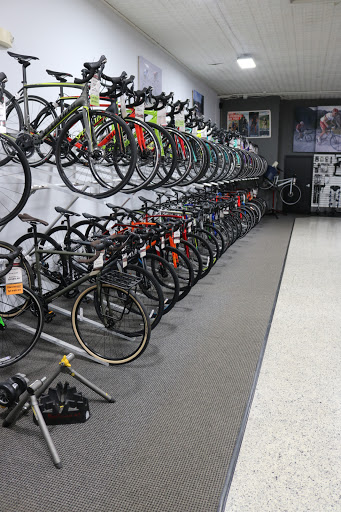 Bicycle Store «BikeSource», reviews and photos, 2887 N High St, Columbus, OH 43202, USA