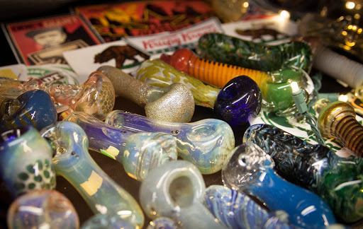 Tobacco Shop «Twisted Smoke Shop (Sunrise Plaza)», reviews and photos, 7777 Sunrise Blvd, Citrus Heights, CA 95610, USA