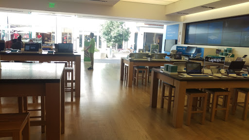 Computer Store «Microsoft Store - Stanford Shopping Center», reviews and photos, 186 Stanford Shopping Center, Palo Alto, CA 94304, USA