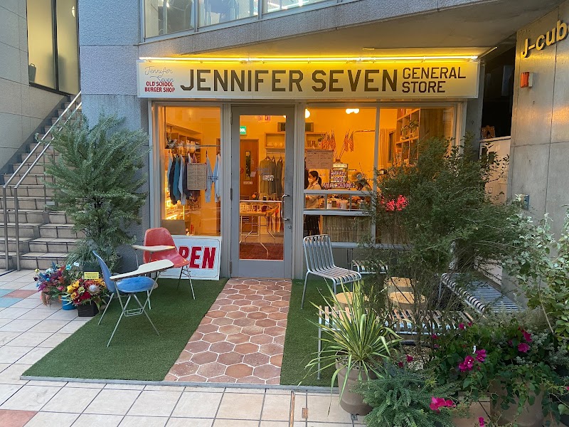 Jennifer Seven Old School Burger Shop