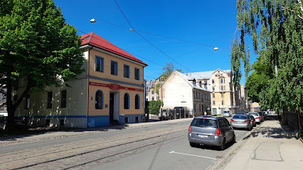 Riga Well, Hostelis