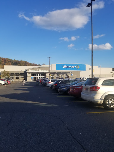 Department Store «Walmart Supercenter», reviews and photos, 1100 New Haven Rd, Naugatuck, CT 06770, USA