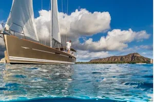 Honolulu Sailing Company image