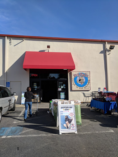 Pet Pals Discount Pet Foods & Supplies, 3660 Soquel Dr, Soquel, CA 95073, USA, 