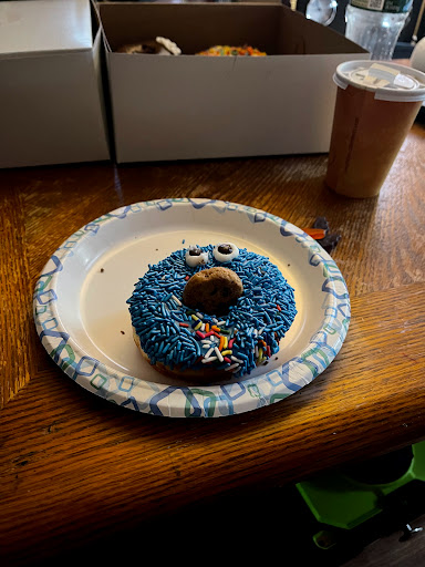 Coffee Shop «Donut King», reviews and photos, 151 Copeland St, Quincy, MA 02169, USA