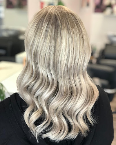 LA Hair Phone number