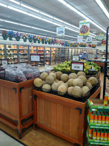 Grocery Store «J & J Foods», reviews and photos, 1075 Jesse Jewell Pkwy, Gainesville, GA 30501, USA