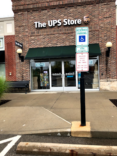 Shipping and Mailing Service «The UPS Store», reviews and photos