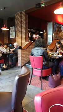 Atmosphère du Restaurant Hippopotamus Steakhouse à Boulogne-Billancourt - n°14