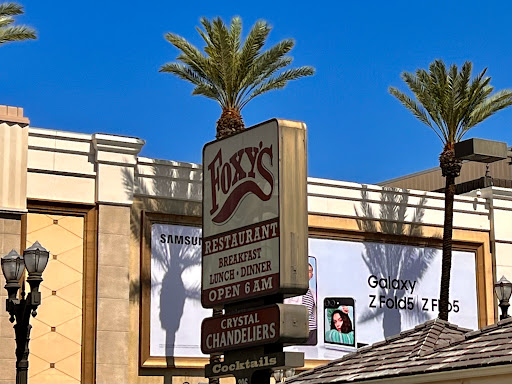 Foxys Restaurant image