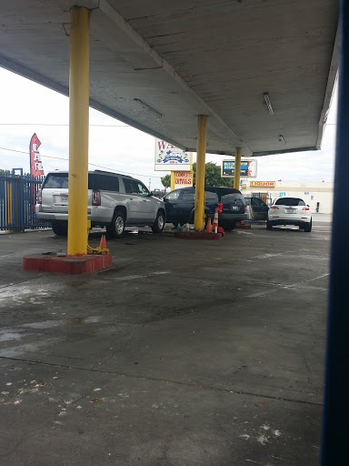 Singh's Carwash And Detail en Compton