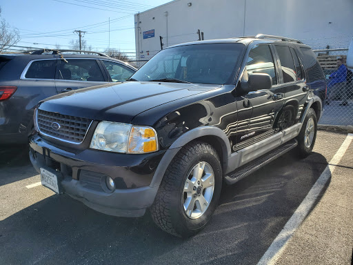 Auto Body Shop «Oldest to Newest Inc», reviews and photos, 650 Lofstrand Ln, Rockville, MD 20850, USA