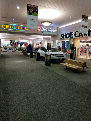 Shopping Mall «Kennedy Mall», reviews and photos, 555 John F Kennedy Rd, Dubuque, IA 52002, USA
