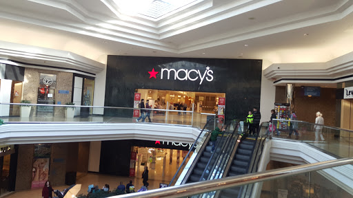 Shopping Mall «The Mall at Tuttle Crossing», reviews and photos, 5043 Tuttle Crossing Blvd, Dublin, OH 43016, USA