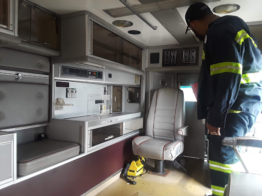 Auction House «Dyer Auto Auction», reviews and photos, 641 Joliet St, Dyer, IN 46311, USA